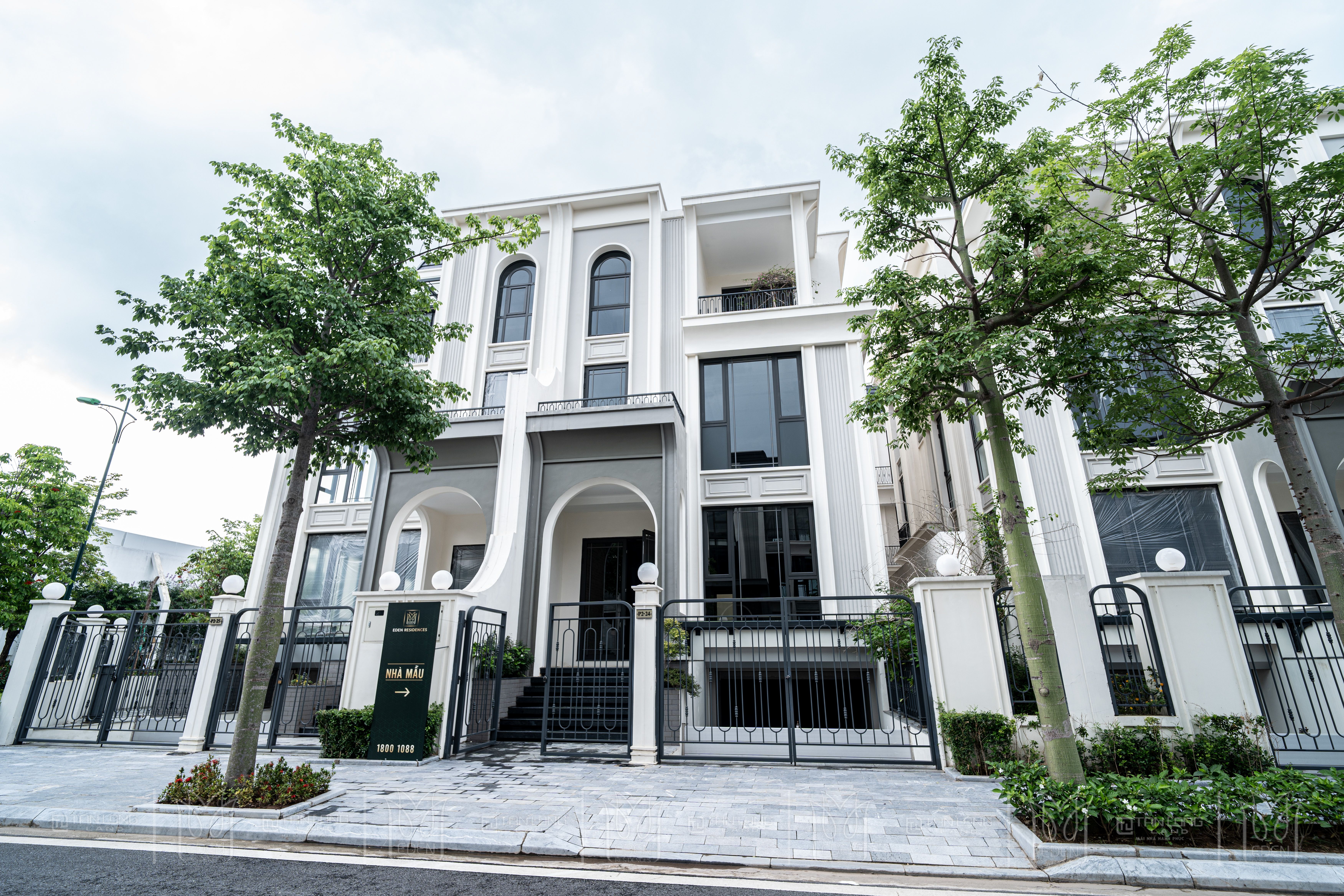 Bán biệt thự đơn lập khu P Ciputra, Eden Residences ven hồ 12 x 27m, 3 tầng 1 tum giao mặt ngoài